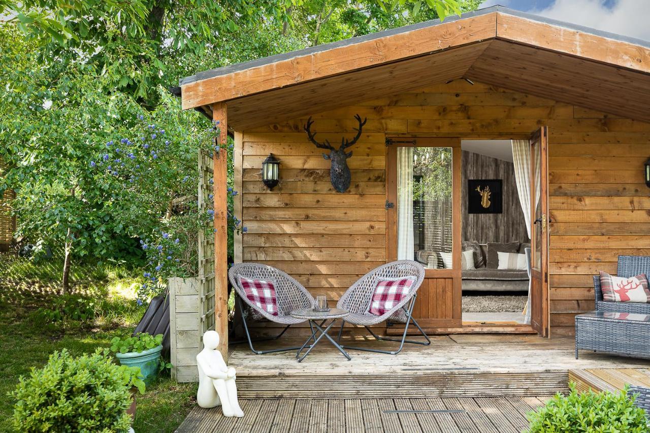 The Log Cabin With Private Hot Tub, Bath Villa Exterior photo